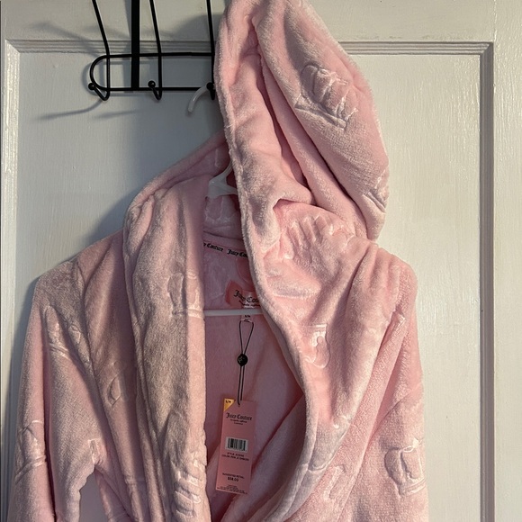 Juicy Couture Pale Pink Plush Women's Robe - Picture 2 of 2